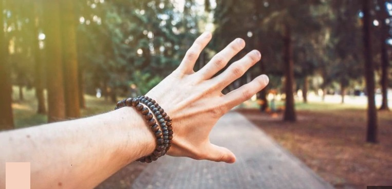 10 Best Bracelets for Anxiety: Find Relief with These Stylish Accessories