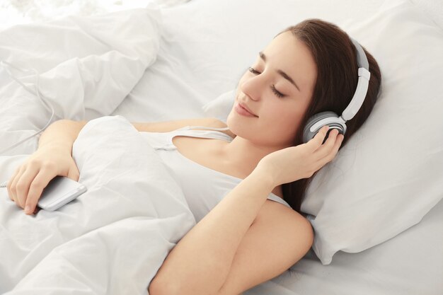 Best Noise Cancelling Earbuds for Sleeping Without Music: Your Companion for Nightly Tranquility