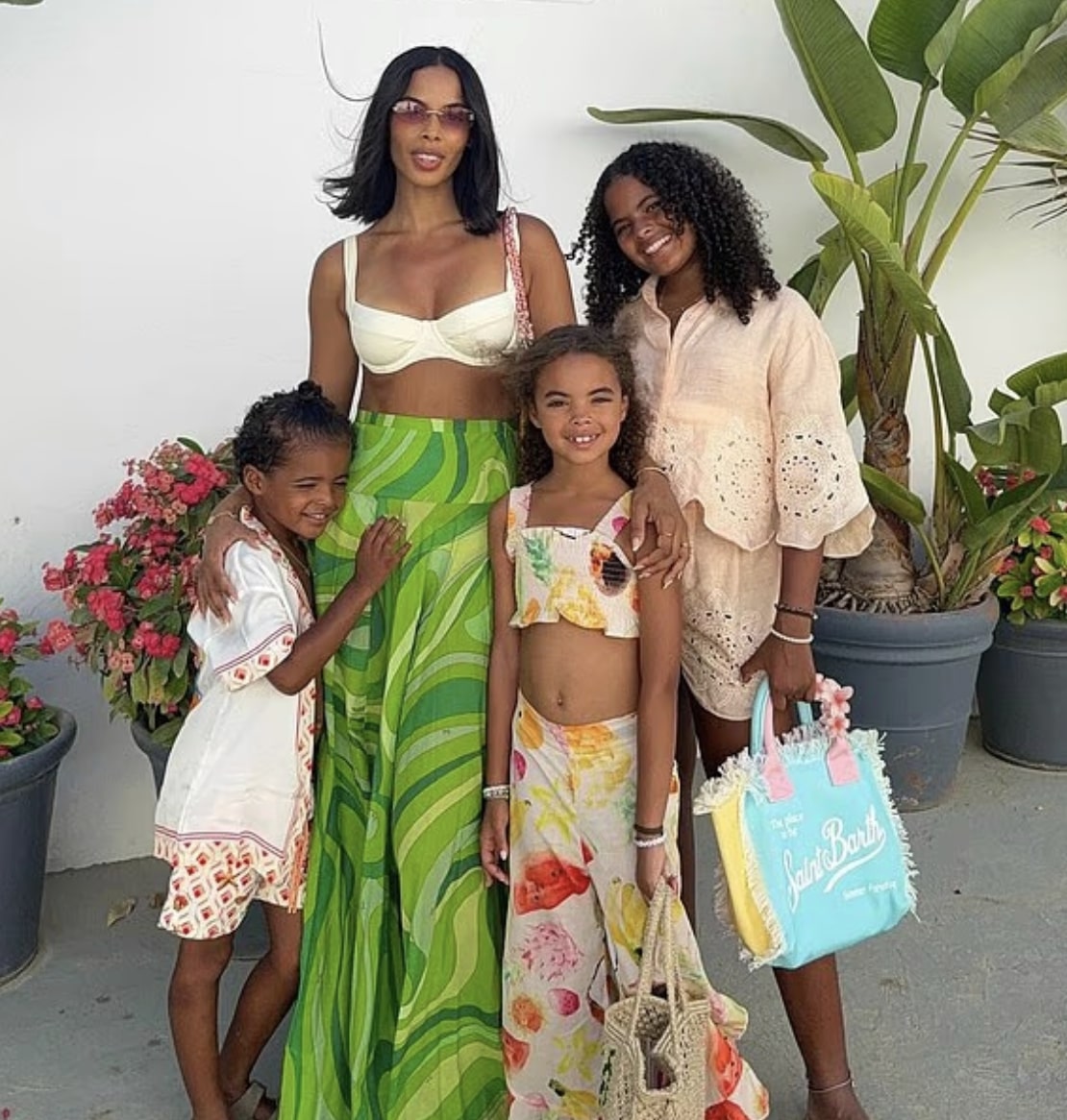 Community support after Rochelle Humes reveals bullying story